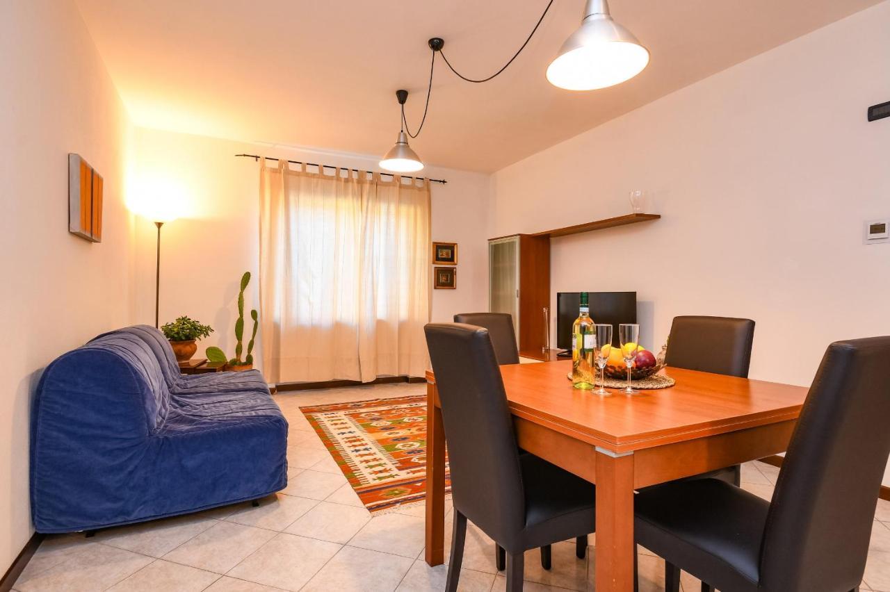 Desenzanoloft Yellow Apartment Desenzano del Garda Exterior foto